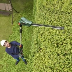 Bosch 18V Heggenschaar Telescopisch UniversalHedgePole (Incl. 2.5Ah Accu + Lader) 14 Bosch 18V Heggenschaar Telescopisch UniversalHedgePole (Incl. 2.5Ah Accu + Lader) -Bosch 123 1611