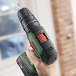 Bosch 18V Klopboormachine UniversalImpact (Incl. 2 Accu's 1.5Ah + Lader) 9 Bosch 18V Klopboormachine UniversalImpact (Incl. 2 Accu's 1.5Ah + Lader) -Bosch 123 628