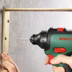 Bosch 18V Accuboormachine Brushless AdvancedDrill (Incl. 2 Accu's 2.5Ah + Lader) -Bosch 123 720